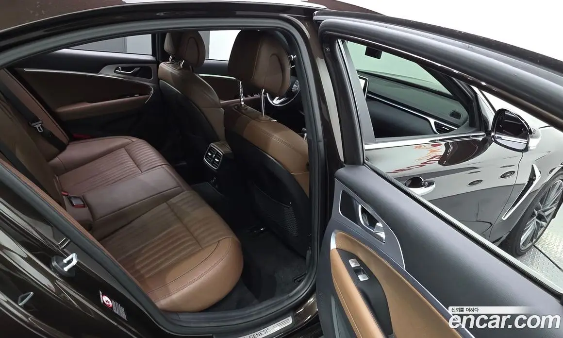 Genesis G70 2018 2.0 автомат (гидро), фото 17 Genesis G70 2018 2.0 автомат (гидро), фото 17
