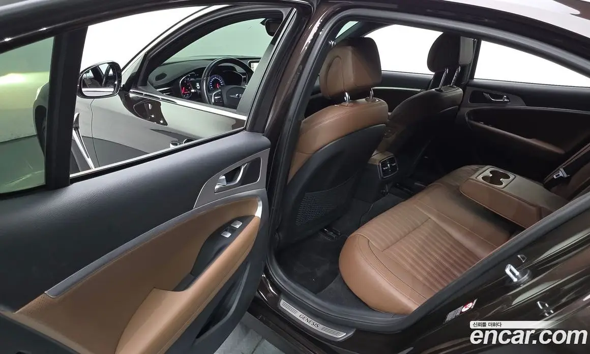 Genesis G70 2018 2.0 автомат (гидро), фото 18 Genesis G70 2018 2.0 автомат (гидро), фото 18