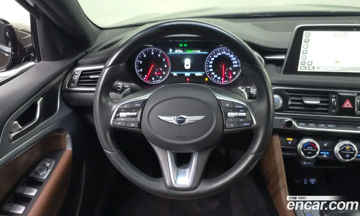 Genesis G70 2018 2.0 автомат (гидро), фото 20 Genesis G70 2018 2.0 автомат (гидро), фото 20