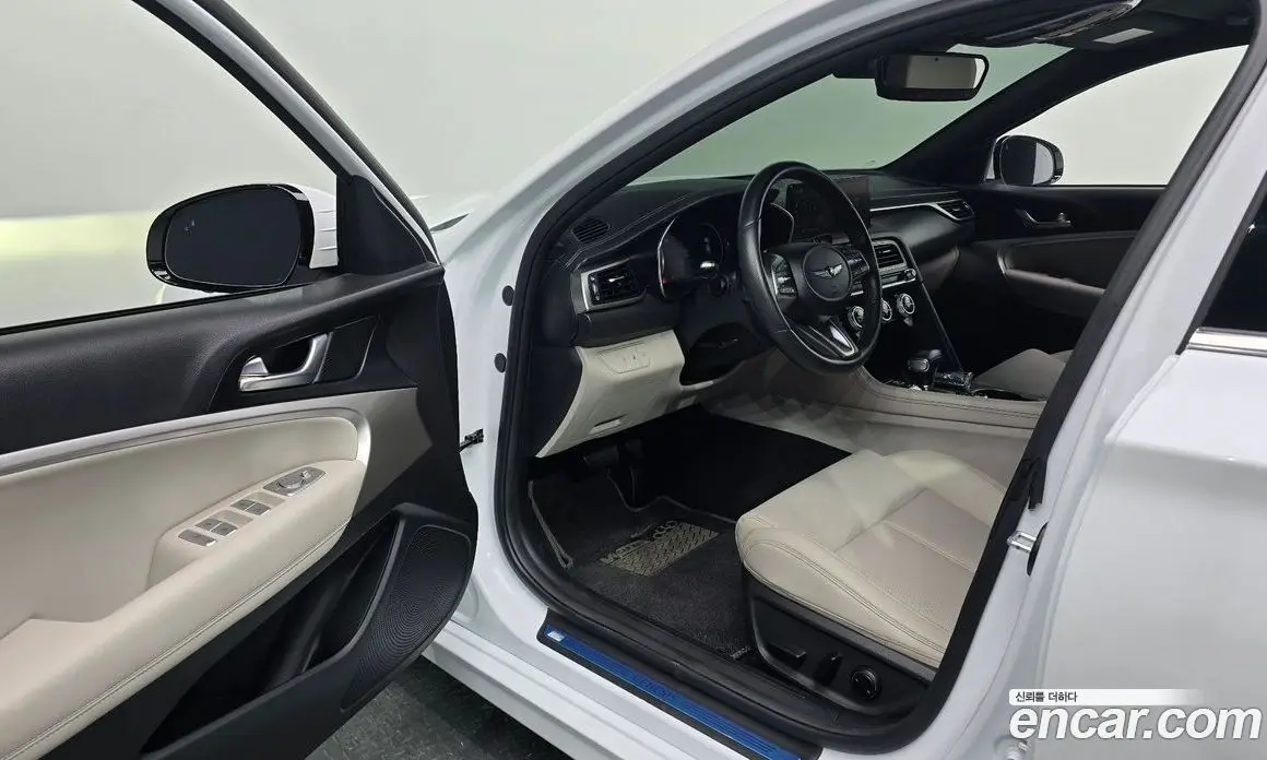 Genesis G70 2022 2.0 автомат (гидро), фото 12 Genesis G70 2022 2.0 автомат (гидро), фото 12