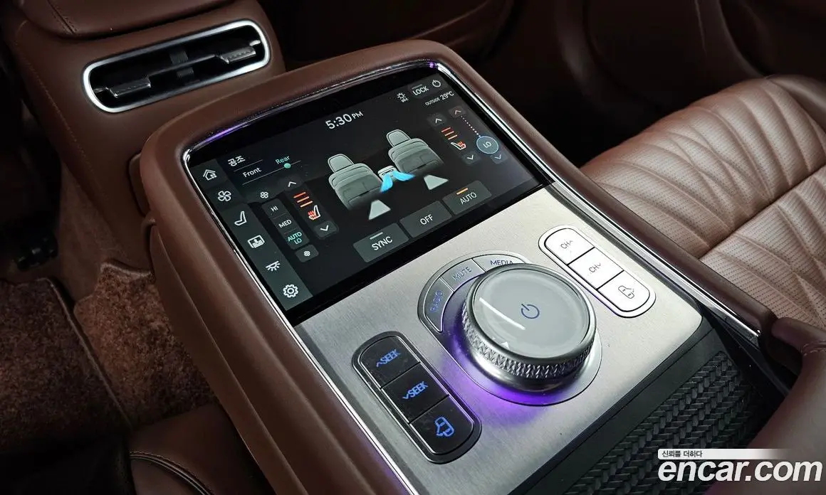 Genesis G90 2023 3.5 автомат (гидро), фото 24 Genesis G90 2023 3.5 автомат (гидро), фото 24