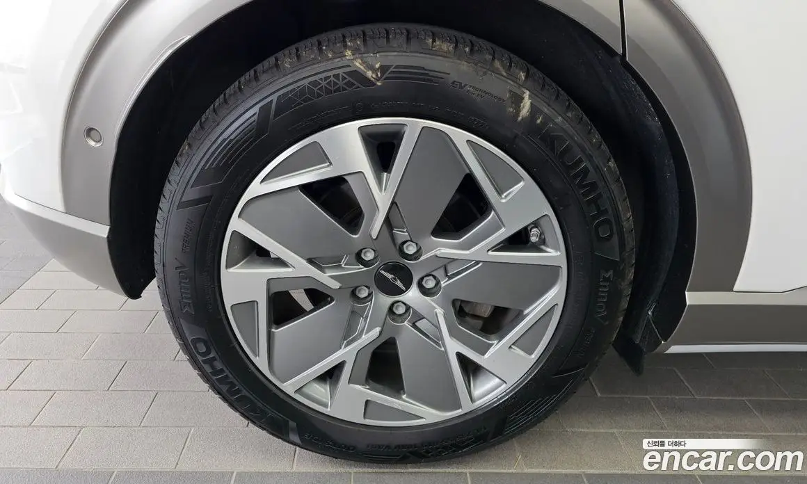 Genesis GV60 2022 0.1 автомат (гидро), фото 5 Genesis GV60 2022 0.1 автомат (гидро), фото 5
