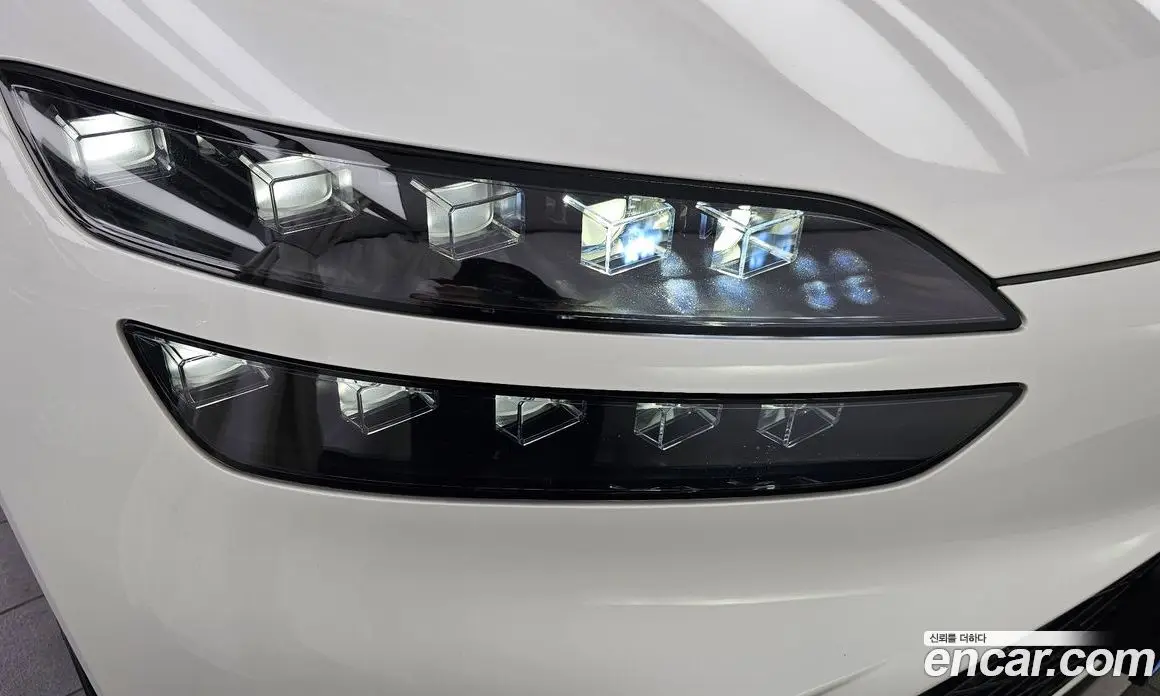 Genesis GV60 2022 0.1 автомат (гидро), фото 8 Genesis GV60 2022 0.1 автомат (гидро), фото 8