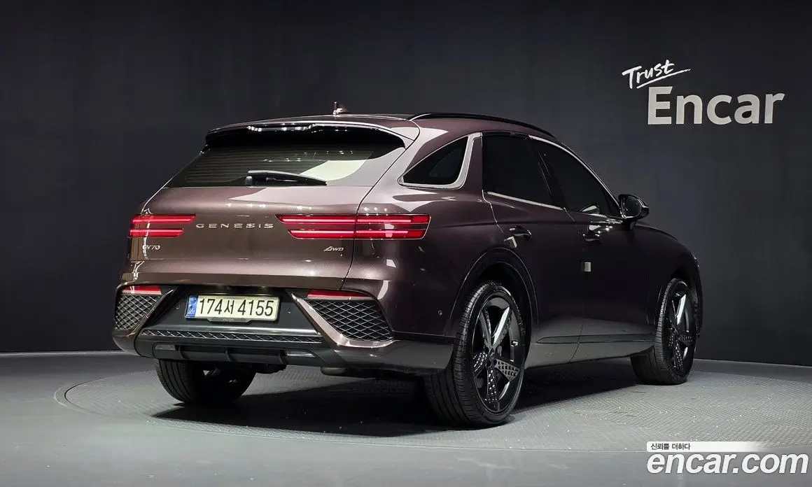 Genesis GV70 2021 2.2 автомат (гидро), фото 2 Genesis GV70 2021 2.2 автомат (гидро), фото 2