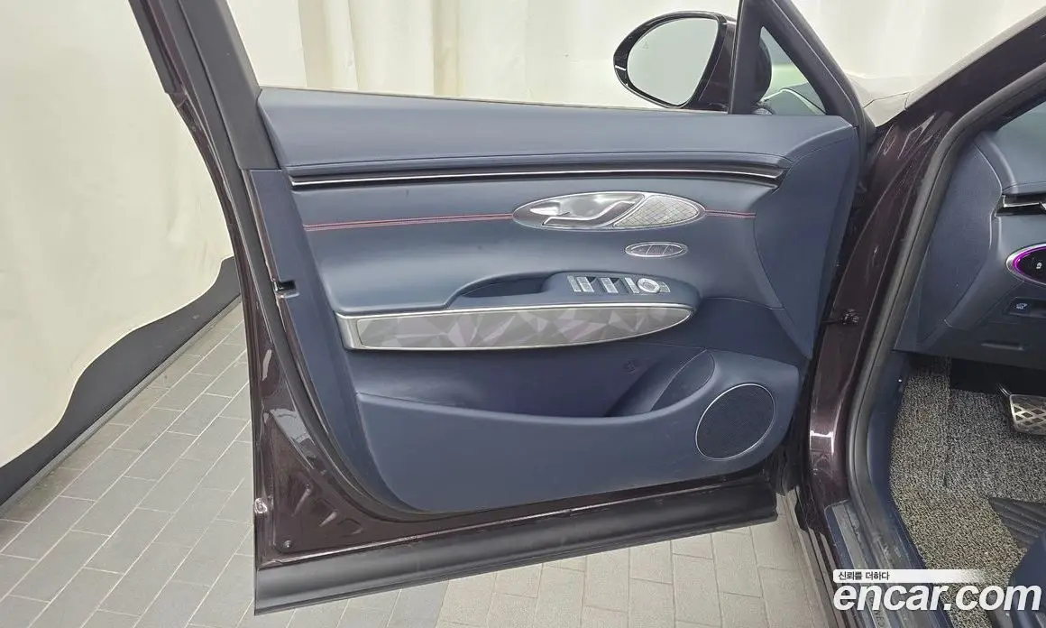 Genesis GV70 2021 2.2 автомат (гидро), фото 14 Genesis GV70 2021 2.2 автомат (гидро), фото 14