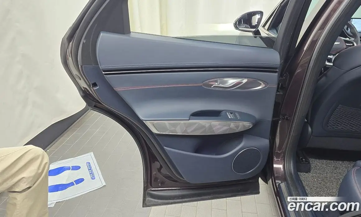 Genesis GV70 2021 2.2 автомат (гидро), фото 15 Genesis GV70 2021 2.2 автомат (гидро), фото 15