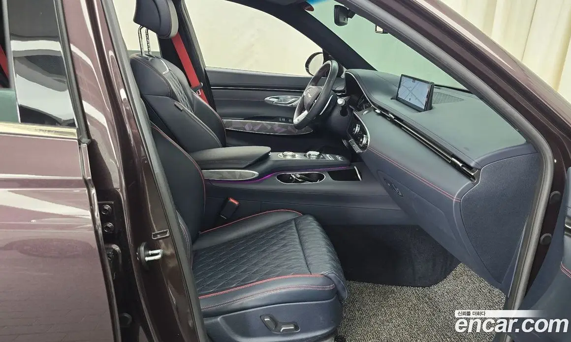 Genesis GV70 2021 2.2 автомат (гидро), фото 16 Genesis GV70 2021 2.2 автомат (гидро), фото 16