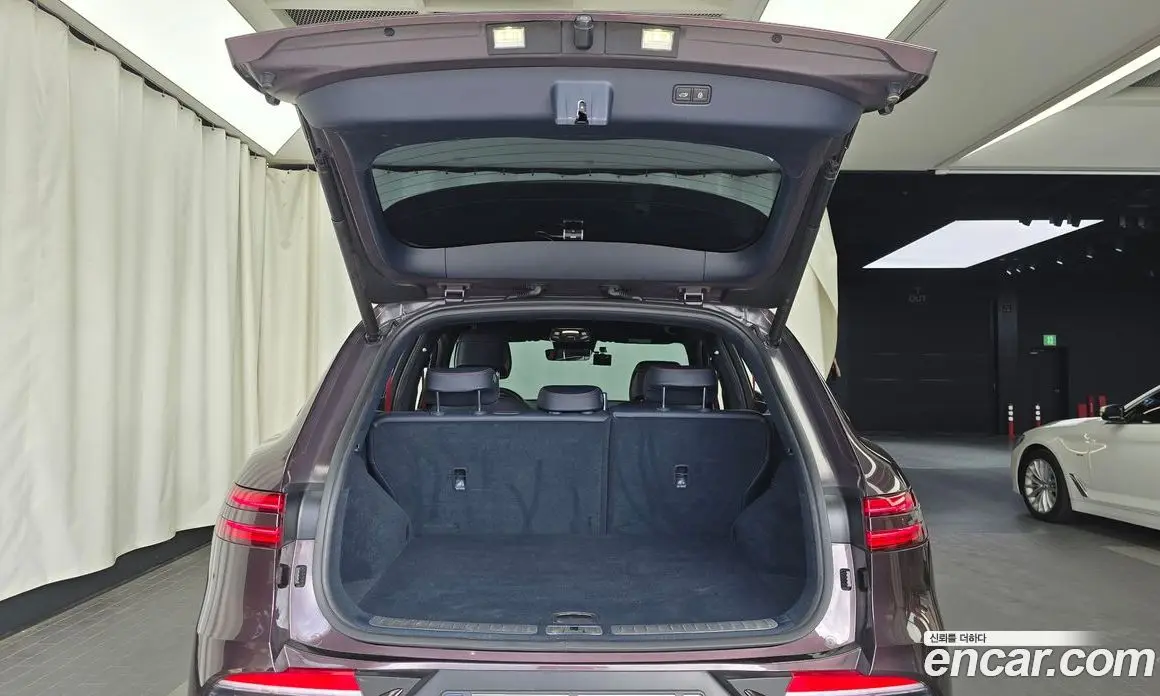 Genesis GV70 2021 2.2 автомат (гидро), фото 26 Genesis GV70 2021 2.2 автомат (гидро), фото 26