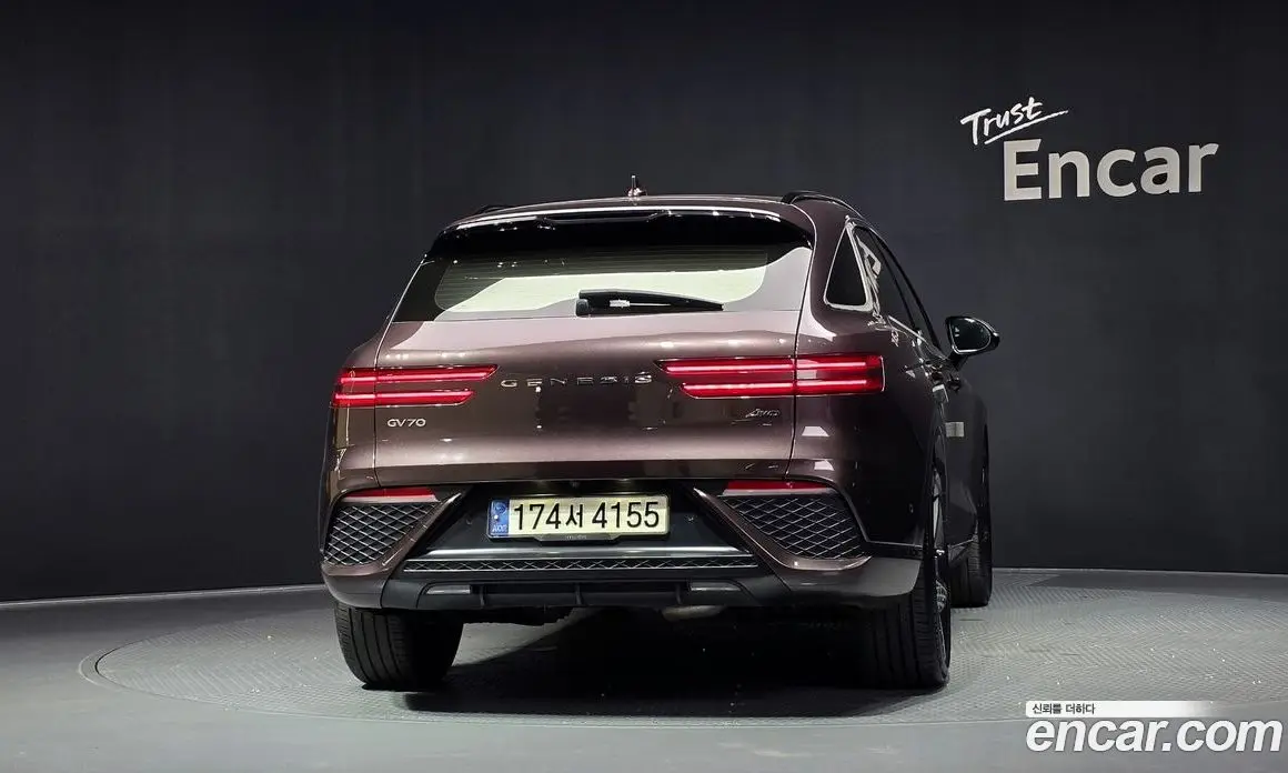 Genesis GV70 2021 2.2 автомат (гидро), фото 4 Genesis GV70 2021 2.2 автомат (гидро), фото 4