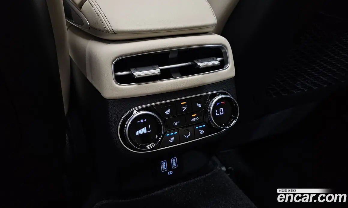 Genesis GV70 2021 2.5 автомат (гидро), фото 19 Genesis GV70 2021 2.5 автомат (гидро), фото 19