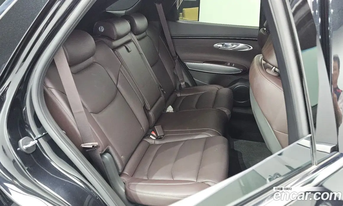 Genesis GV70 2023 2.5 автомат (гидро), фото 22 Genesis GV70 2023 2.5 автомат (гидро), фото 22
