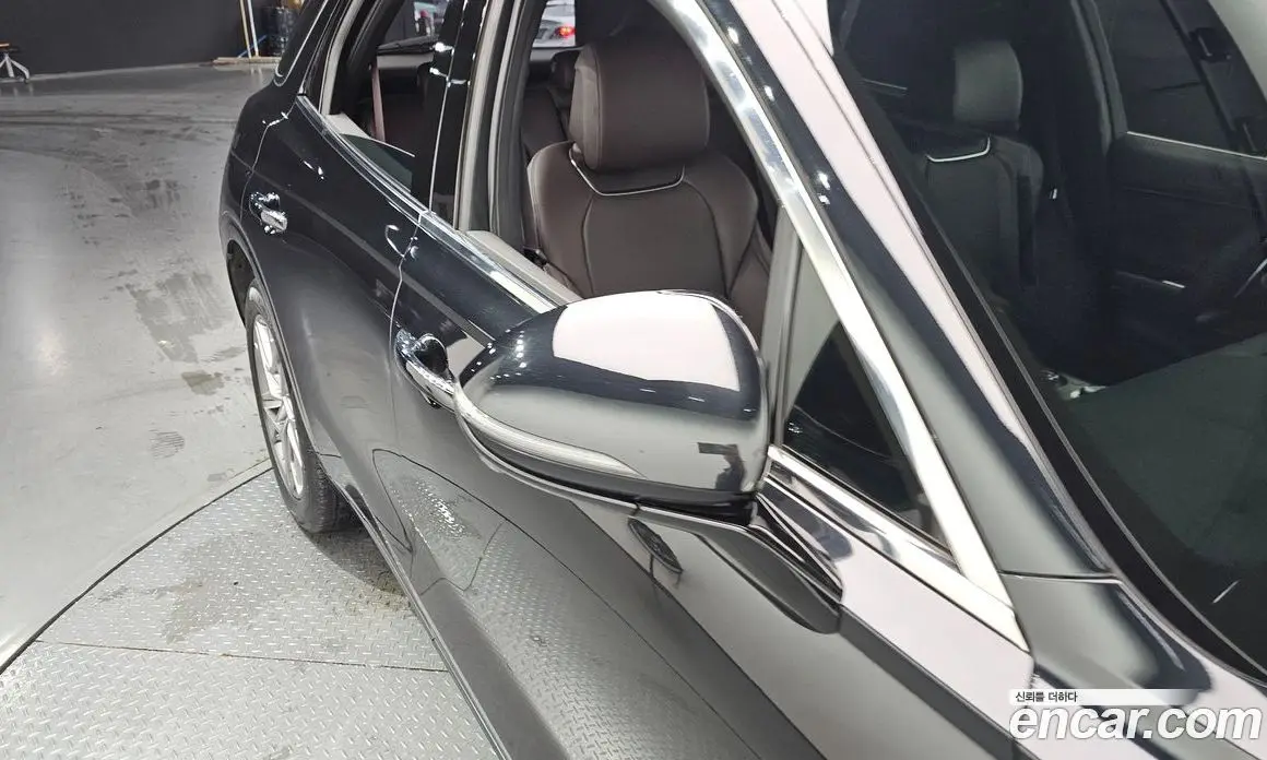 Genesis GV70 2023 2.5 автомат (гидро), фото 29 Genesis GV70 2023 2.5 автомат (гидро), фото 29