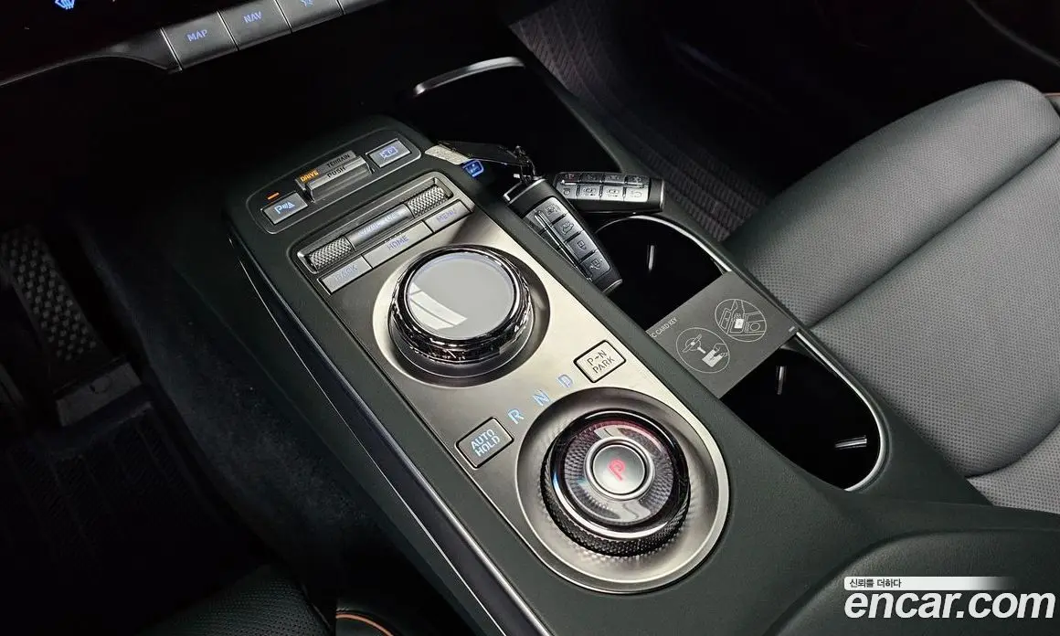Genesis GV70 2024 2.5 автомат (гидро), фото 11 Genesis GV70 2024 2.5 автомат (гидро), фото 11
