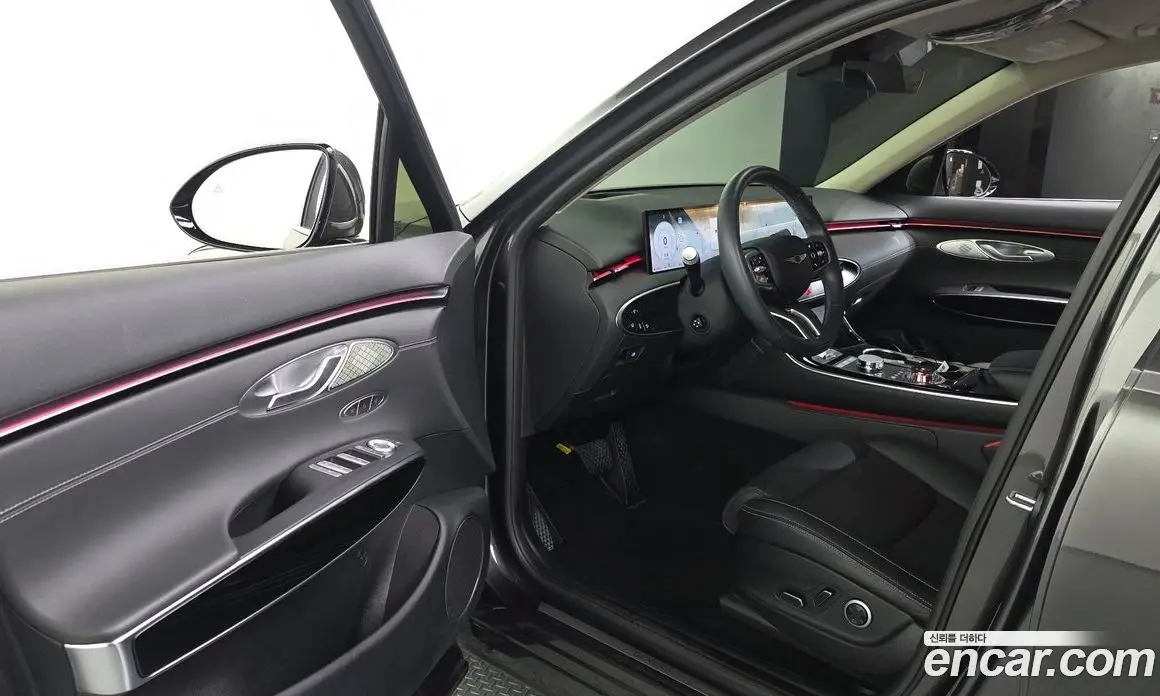 Genesis GV70 2025 2.5 автомат (гидро), фото 13 Genesis GV70 2025 2.5 автомат (гидро), фото 13