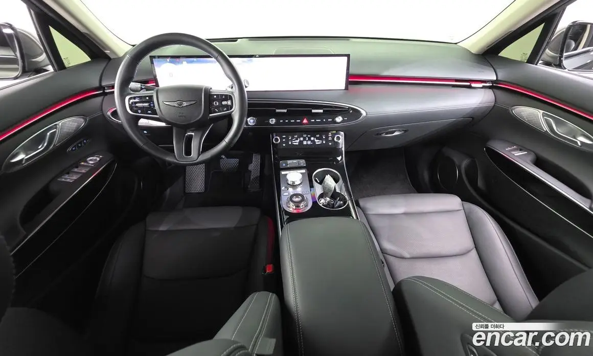 Genesis GV70 2025 2.5 автомат (гидро), фото 10 Genesis GV70 2025 2.5 автомат (гидро), фото 10