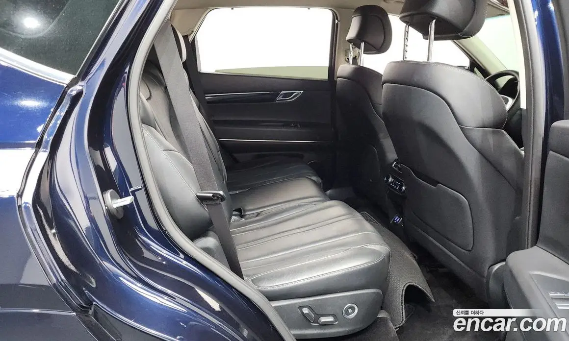 Genesis GV80 2023 2.5 автомат (гидро), фото 17 Genesis GV80 2023 2.5 автомат (гидро), фото 17