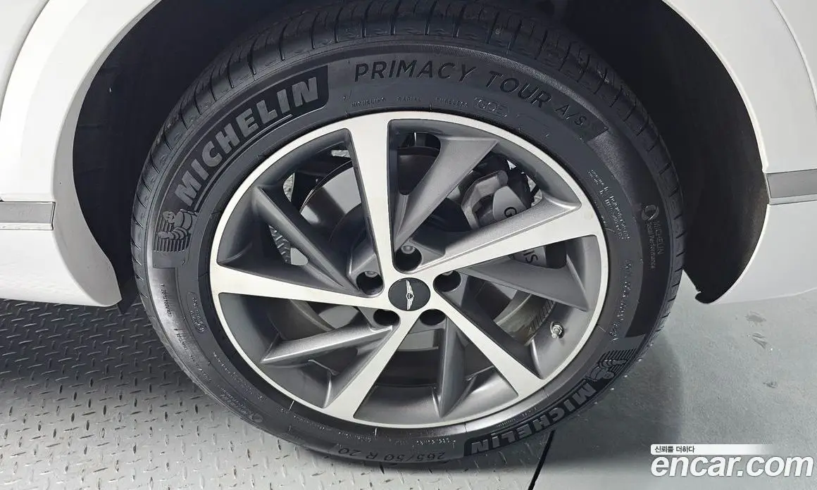 Genesis GV80 2024 2.5 автомат (гидро), фото 6 Genesis GV80 2024 2.5 автомат (гидро), фото 6