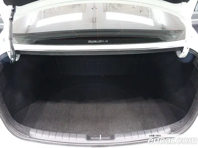 Hyundai Avante 2019 1.6 автомат (гидро), миниатюра 5 Hyundai Avante 2019 1.6 автомат (гидро), миниатюра 5
