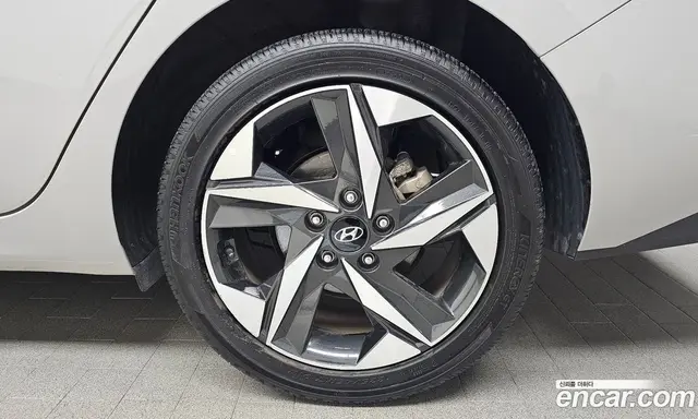 Hyundai Avante 2022 1.6 автомат (гидро), миниатюра 6 Hyundai Avante 2022 1.6 автомат (гидро), миниатюра 6