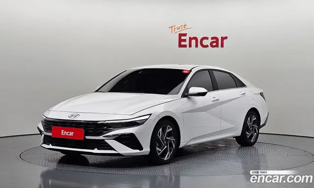 Hyundai Avante 2023 1.6 автомат (гидро), миниатюра 1 Hyundai Avante 2023 1.6 автомат (гидро), миниатюра 1