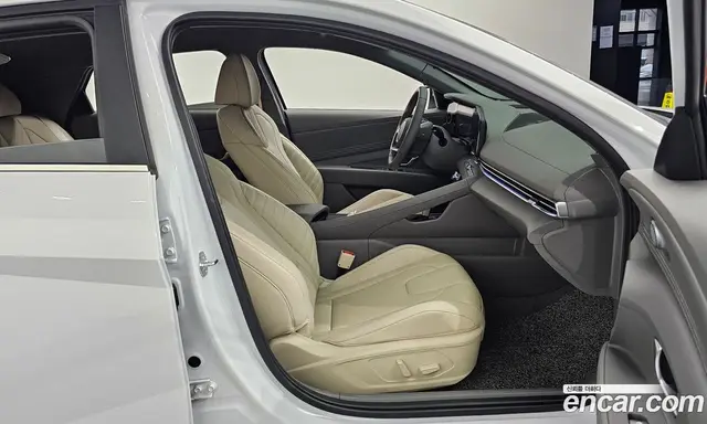 Hyundai Avante 2023 1.6 автомат (гидро), миниатюра 11 Hyundai Avante 2023 1.6 автомат (гидро), миниатюра 11