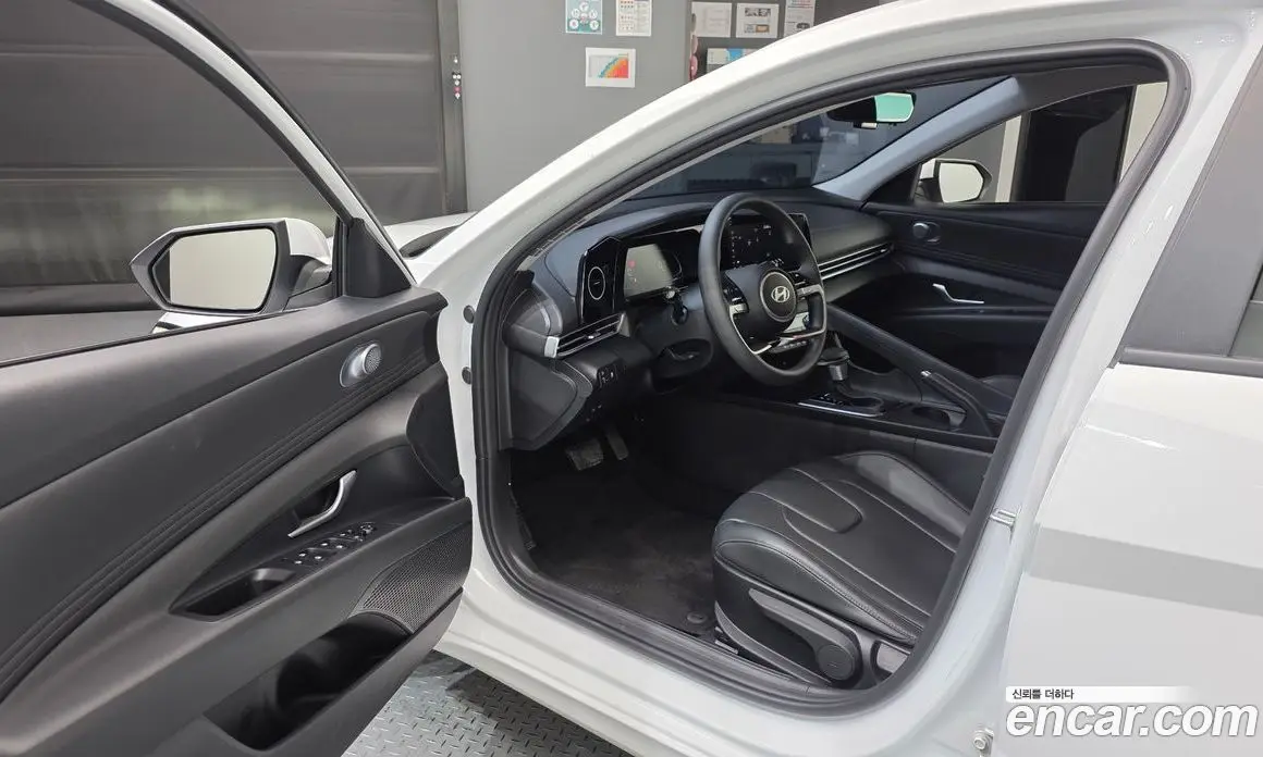 Hyundai Avante 2023 1.6 автомат (гидро), фото 13 Hyundai Avante 2023 1.6 автомат (гидро), фото 13