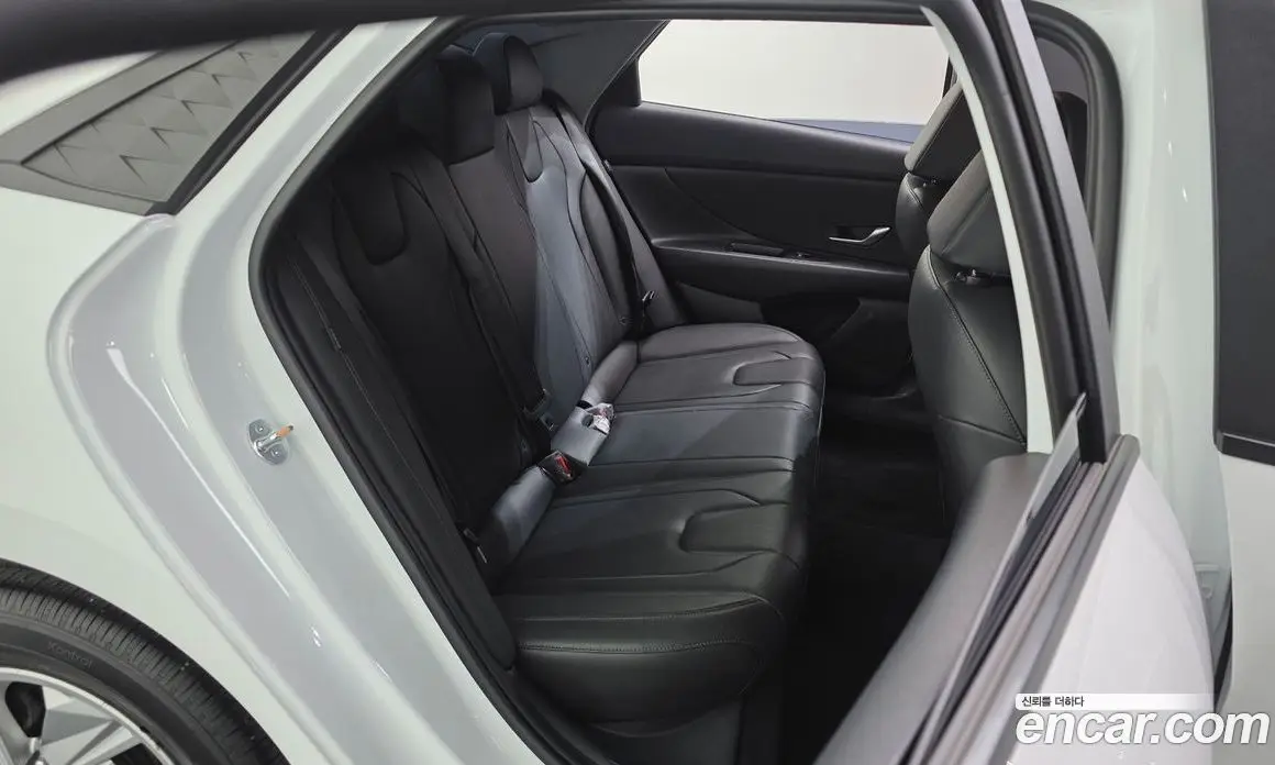 Hyundai Avante 2023 1.6 автомат (гидро), фото 16 Hyundai Avante 2023 1.6 автомат (гидро), фото 16