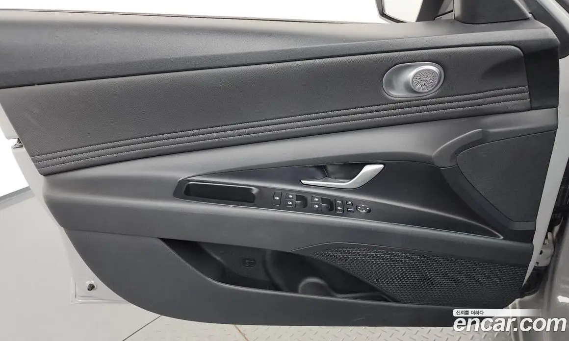 Hyundai Avante 2025 1.6 автомат (гидро), фото 14