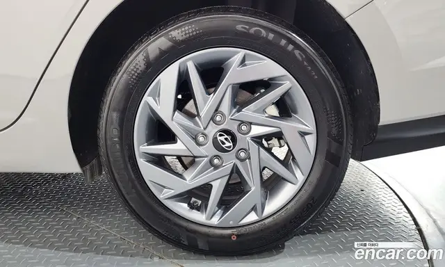 Hyundai Avante 2025 1.6 автомат (гидро), миниатюра 7