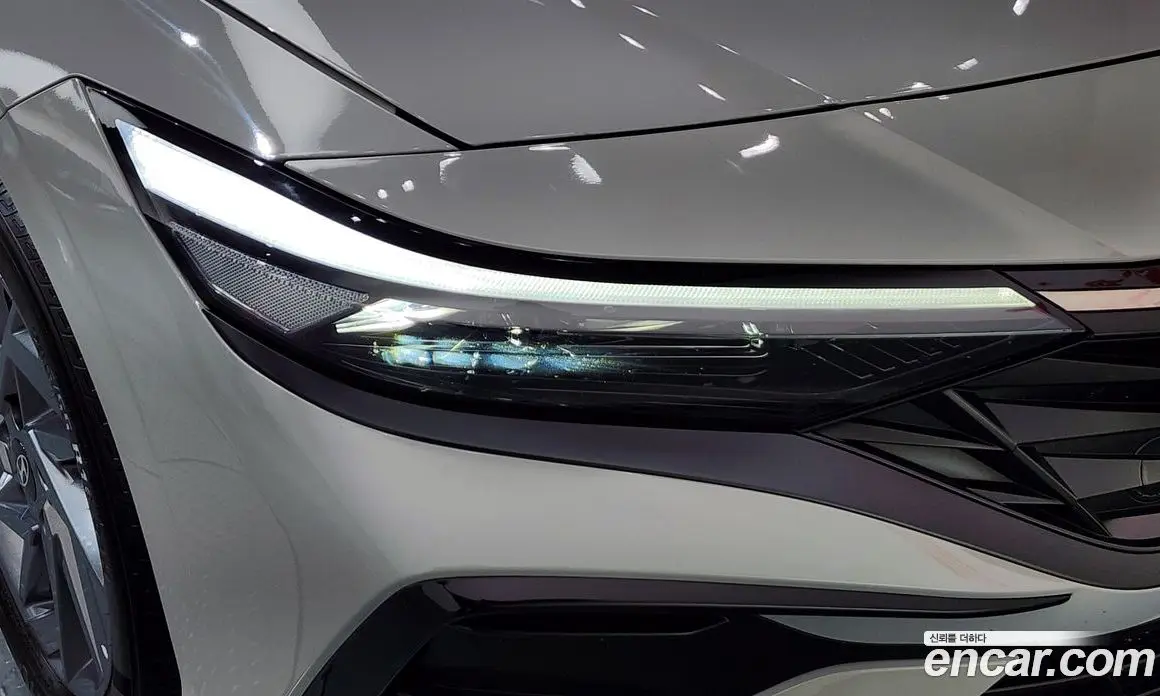 Hyundai Avante 2025 1.6 автомат (гидро), фото 8