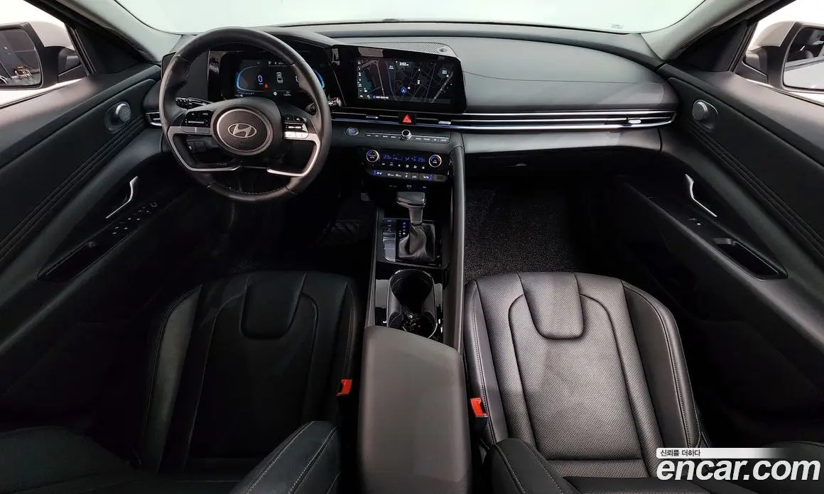 Hyundai Avante 2025 1.6 автомат (гидро), фото 10