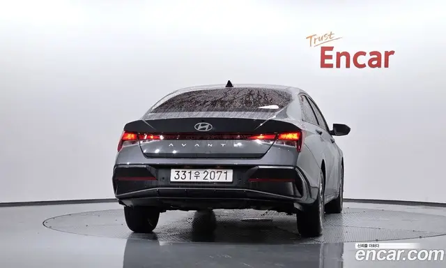 Hyundai Avante 2025 1.6 автомат (гидро), миниатюра 4