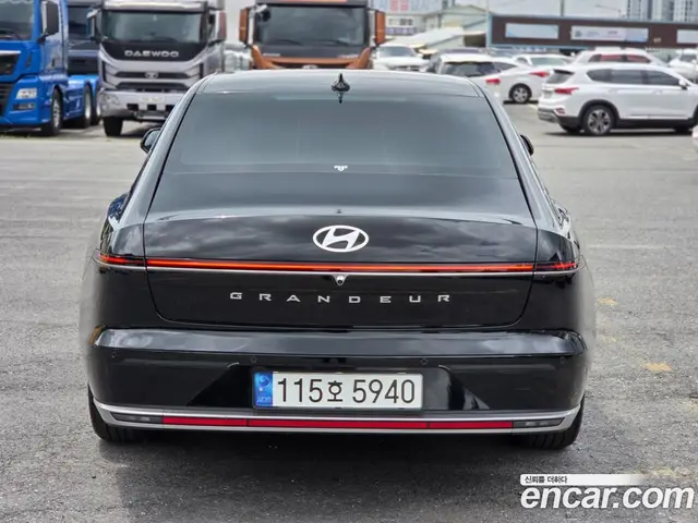 Hyundai Grandeur 2023 3.5 автомат (гидро), миниатюра 3