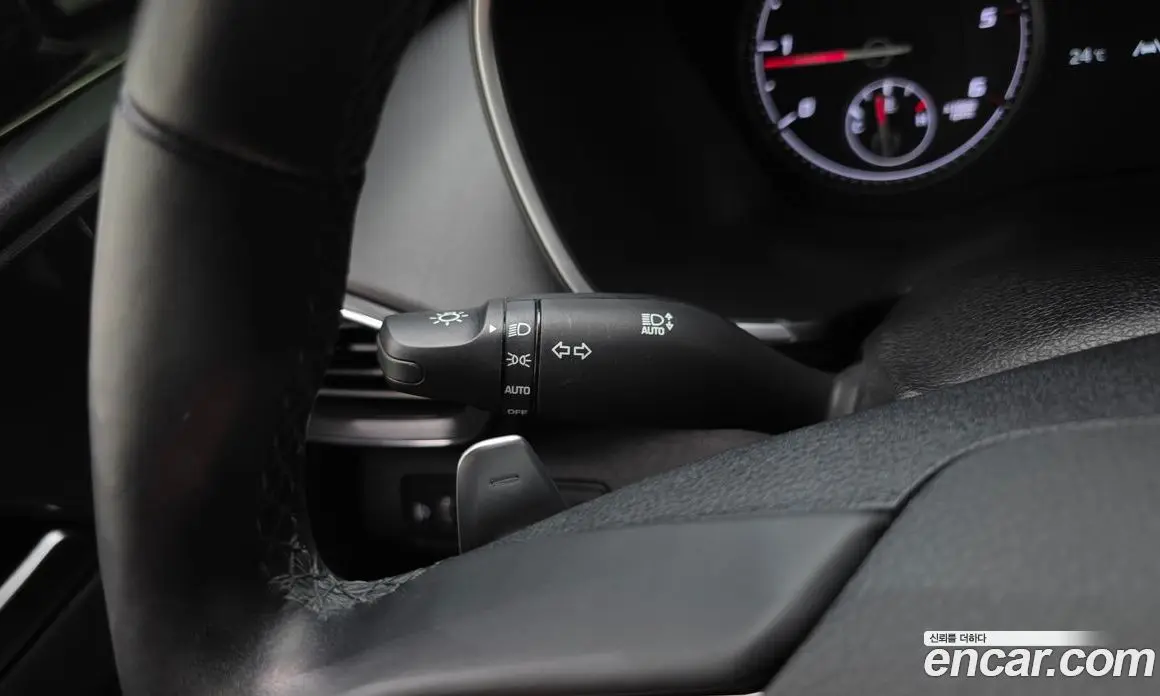 Hyundai Santa Fe 2022 2.2 автомат (гидро), фото 30