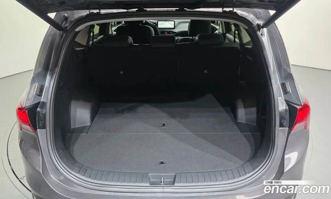 Hyundai Santa Fe 2022 2.2 автомат (гидро), фото 35