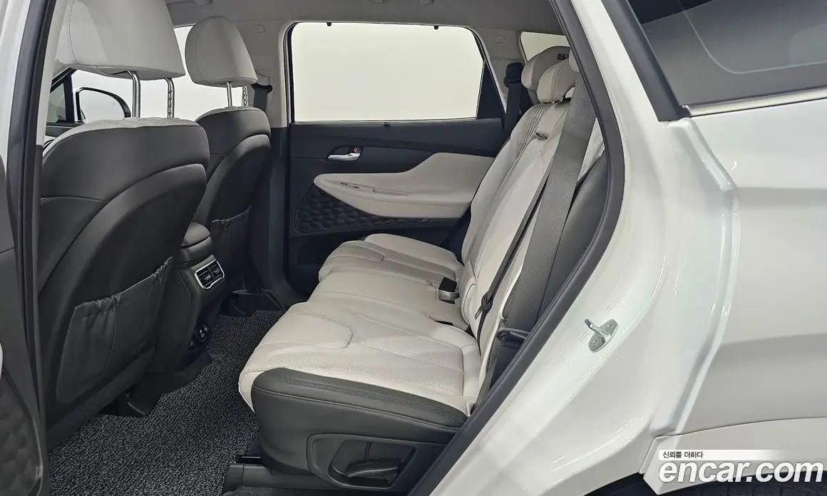 Hyundai Santa Fe 2023 1.6 автомат (гидро), фото 18 Hyundai Santa Fe 2023 1.6 автомат (гидро), фото 18