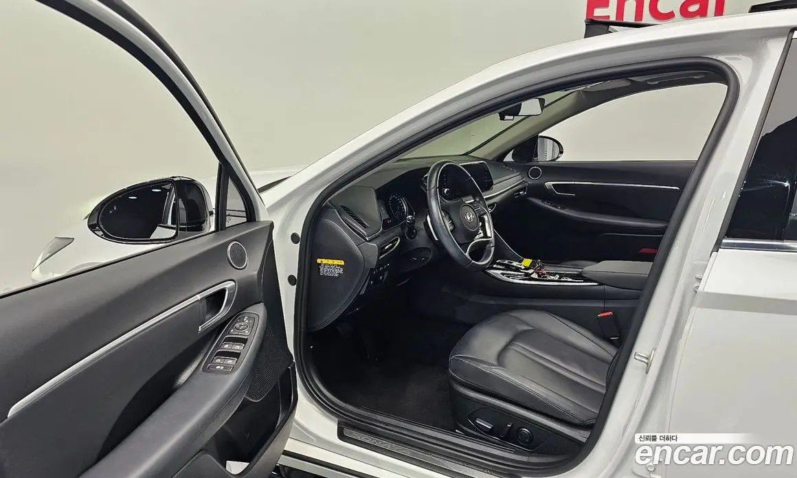 Hyundai Sonata 2019 2.0 автомат (гидро), фото 13 Hyundai Sonata 2019 2.0 автомат (гидро), фото 13