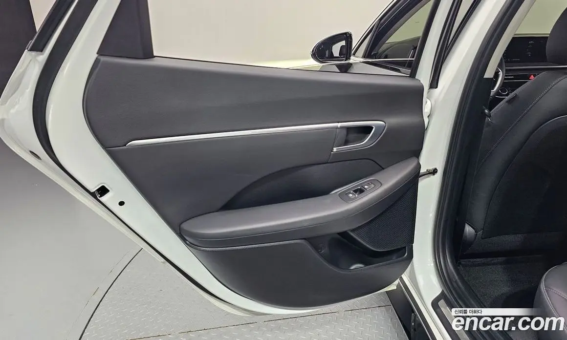 Hyundai Sonata 2019 2.0 автомат (гидро), фото 15 Hyundai Sonata 2019 2.0 автомат (гидро), фото 15