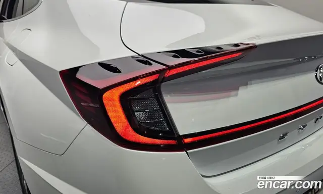 Hyundai Sonata 2019 2.0 автомат (гидро), миниатюра 9 Hyundai Sonata 2019 2.0 автомат (гидро), миниатюра 9