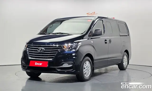 Hyundai Starex 2019 2.5 автомат (гидро), миниатюра 1 Hyundai Starex 2019 2.5 автомат (гидро), миниатюра 1