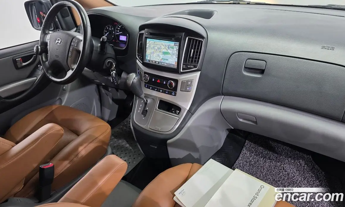 Hyundai Starex 2019 2.5 автомат (гидро), фото 7 Hyundai Starex 2019 2.5 автомат (гидро), фото 7
