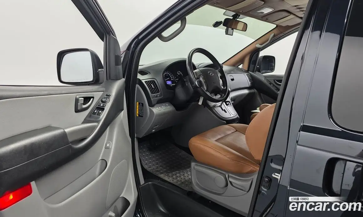 Hyundai Starex 2019 2.5 автомат (гидро), фото 10 Hyundai Starex 2019 2.5 автомат (гидро), фото 10