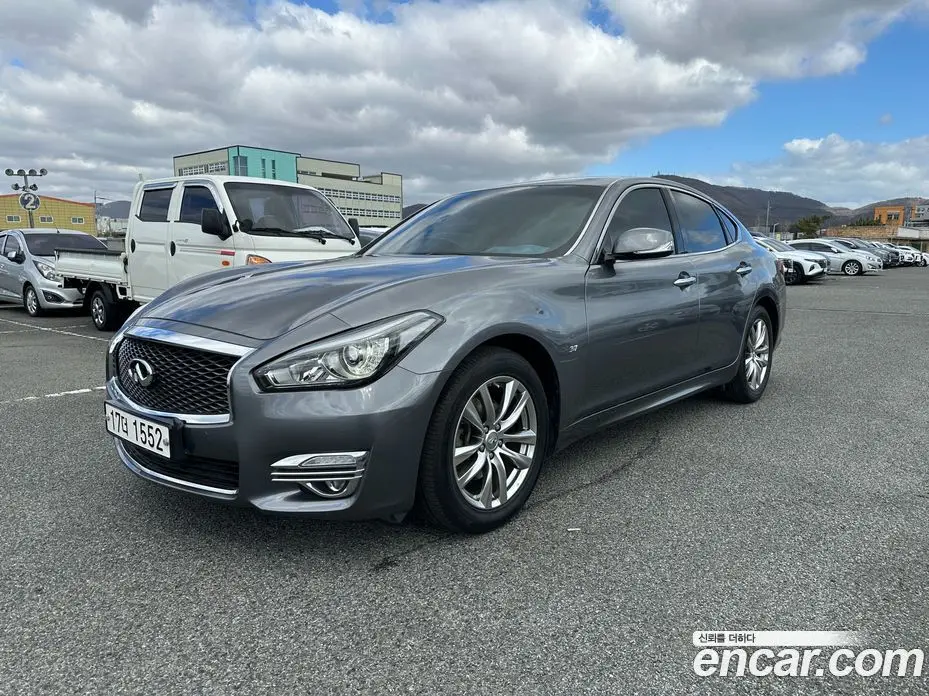 Infiniti Q70 2018 3.7 автомат (гидро), фото 5 Infiniti Q70 2018 3.7 автомат (гидро), фото 5