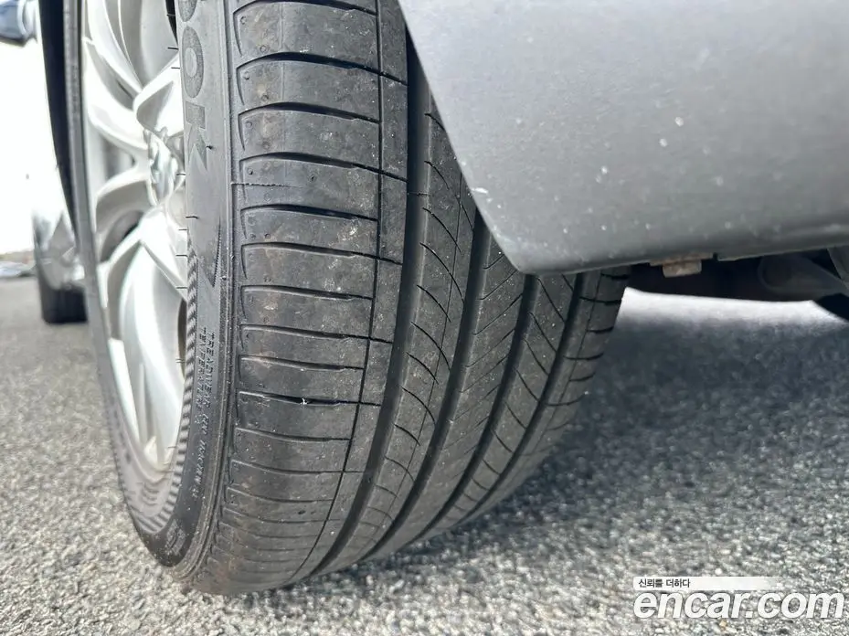 Infiniti Q70 2018 3.7 автомат (гидро), фото 7 Infiniti Q70 2018 3.7 автомат (гидро), фото 7