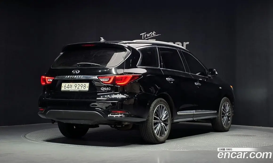 Infiniti QX60 2018 3.5 автомат (гидро), фото 2 Infiniti QX60 2018 3.5 автомат (гидро), фото 2