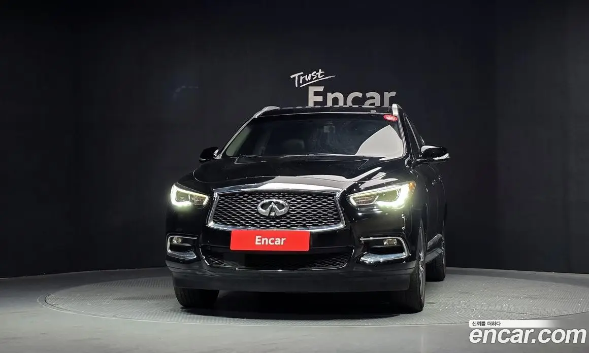 Infiniti QX60 2018 3.5 автомат (гидро), фото 3 Infiniti QX60 2018 3.5 автомат (гидро), фото 3