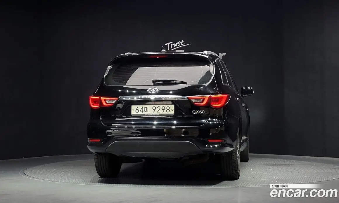 Infiniti QX60 2018 3.5 автомат (гидро), фото 4 Infiniti QX60 2018 3.5 автомат (гидро), фото 4