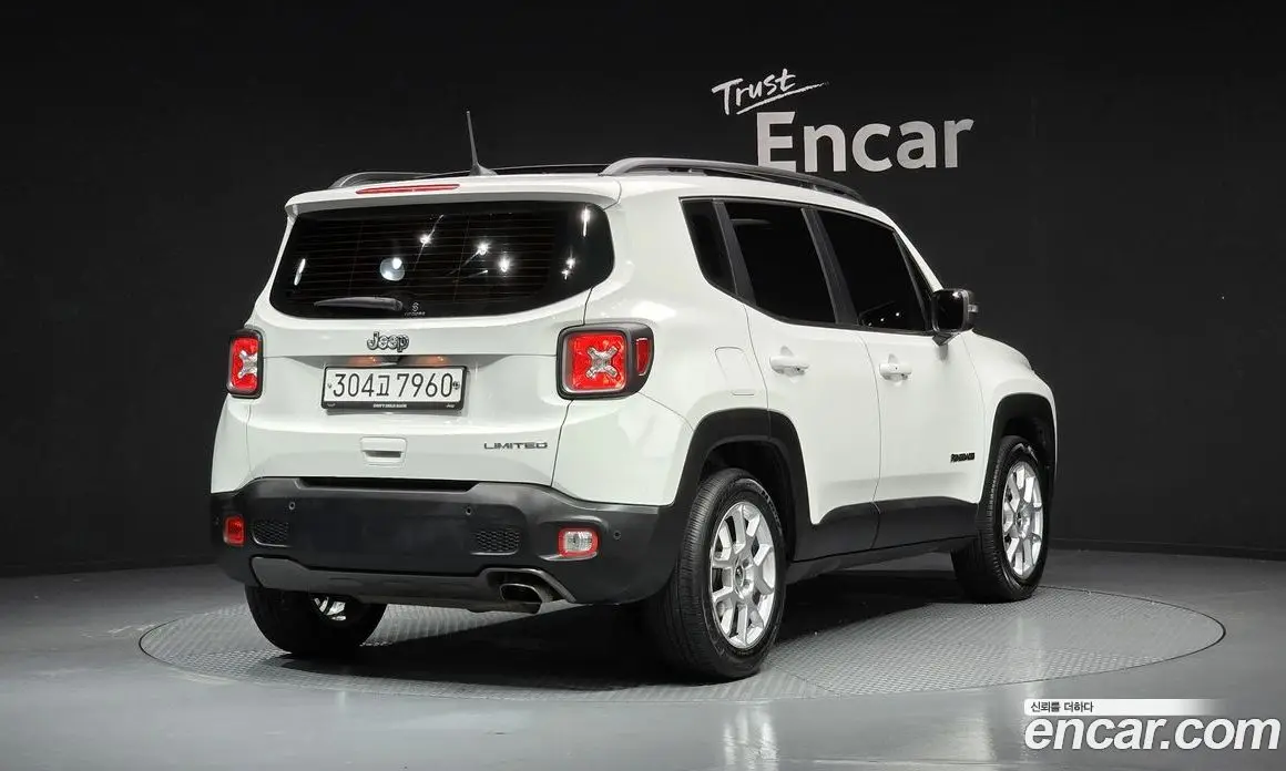 Jeep Renegade 2019 2.4 автомат (гидро), фото 2 Jeep Renegade 2019 2.4 автомат (гидро), фото 2