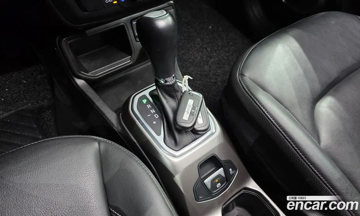 Jeep Renegade 2019 2.4 автомат (гидро), фото 12 Jeep Renegade 2019 2.4 автомат (гидро), фото 12