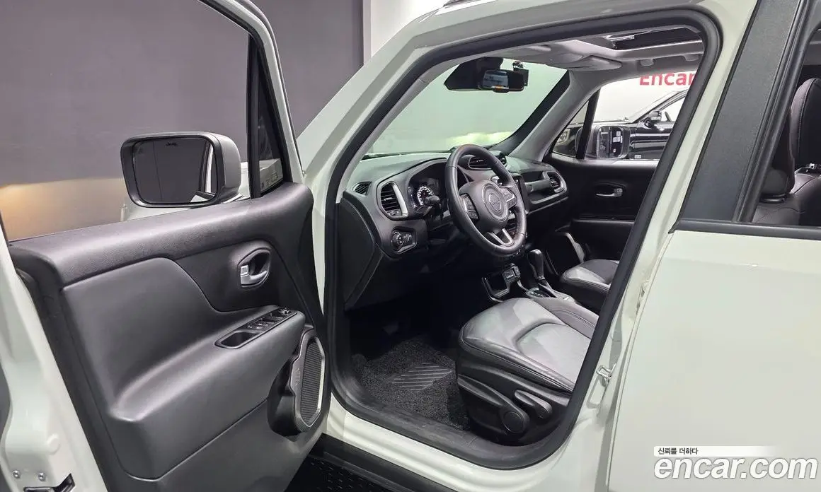 Jeep Renegade 2019 2.4 автомат (гидро), фото 13 Jeep Renegade 2019 2.4 автомат (гидро), фото 13